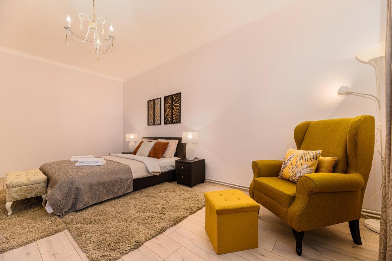 Chic&View Brasov Apartment מראה חיצוני תמונה