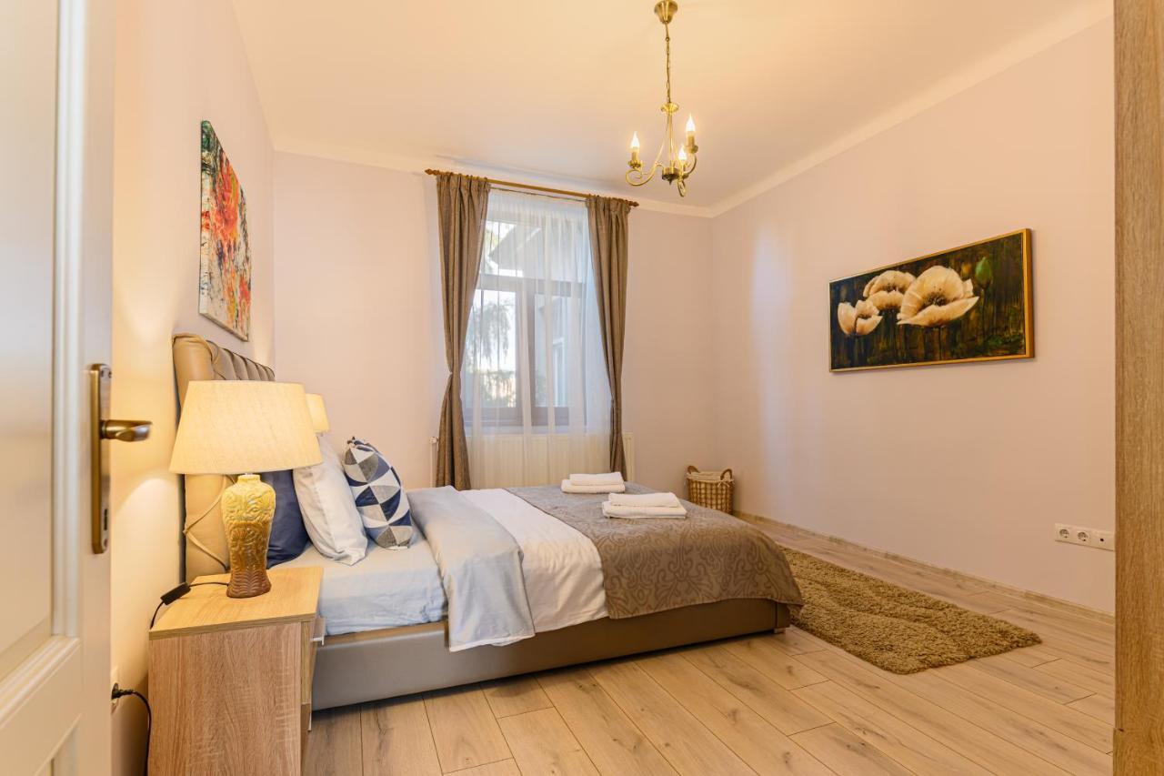 Chic&View Brasov Apartment מראה חיצוני תמונה